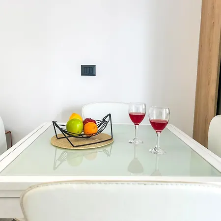 Apartment 1 Bedroom 1119