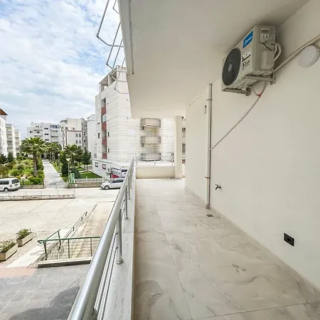 1 Bedroom 1119 *
