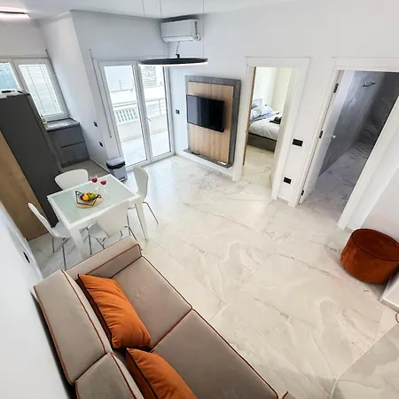 Apartment 1 Bedroom 1119 *